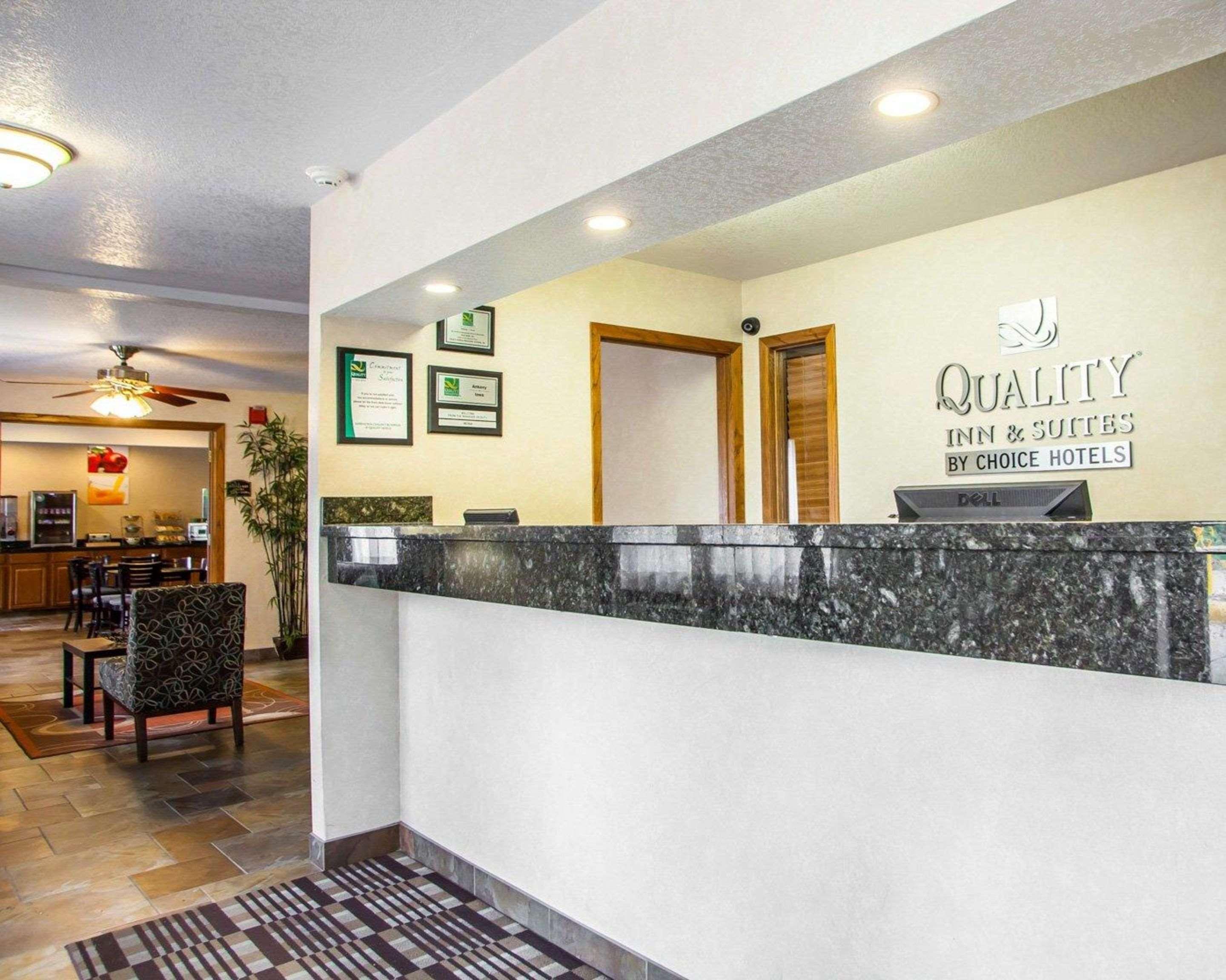 Quality Inn&Suites Ankeny-Des Moines Exterior foto